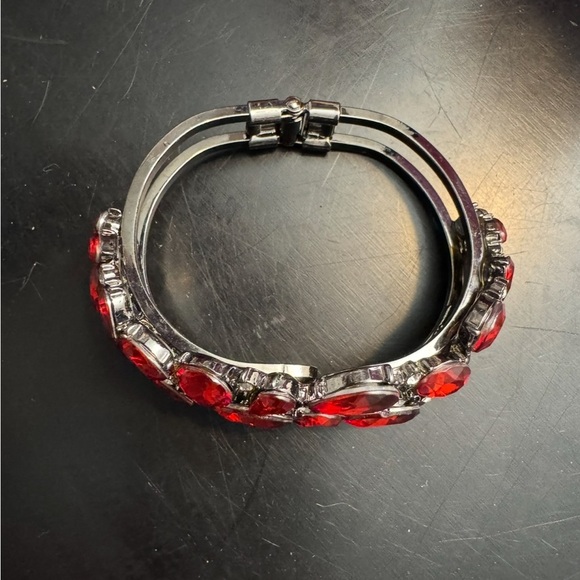 Vintage Rhinestone Clamper Cuff Bracelet Revival Statement Piece Art Deco - Picture 8 of 8
